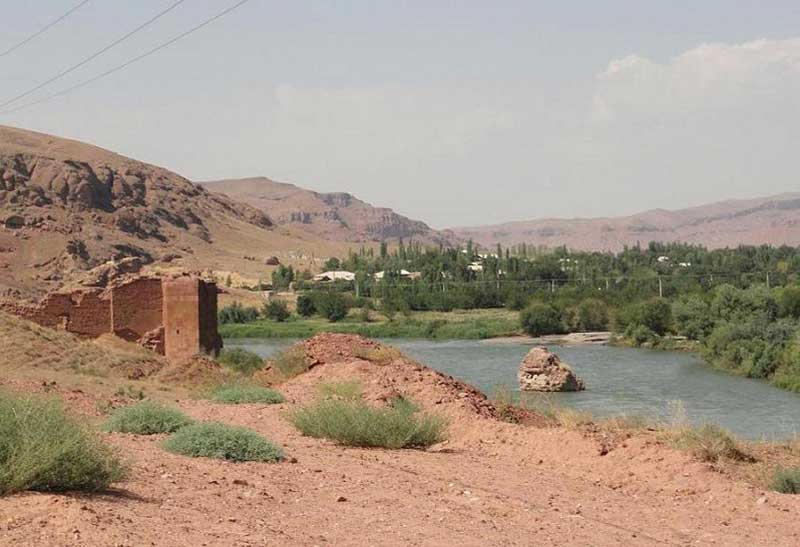جاهای دیدنی جلفا در بهار