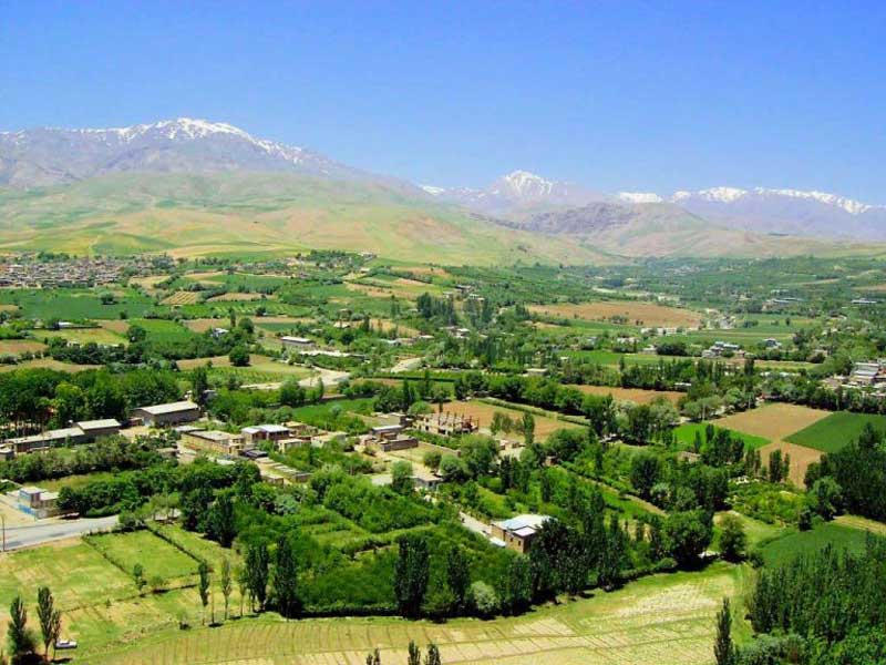 گلدشت جاهای دیدنی بروجرد در بهار