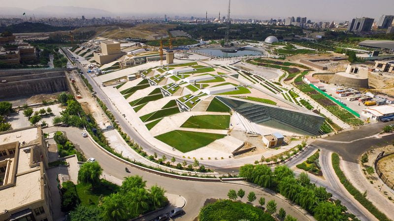 باغ کتاب 20 جای دیدنی تهران در تابستان