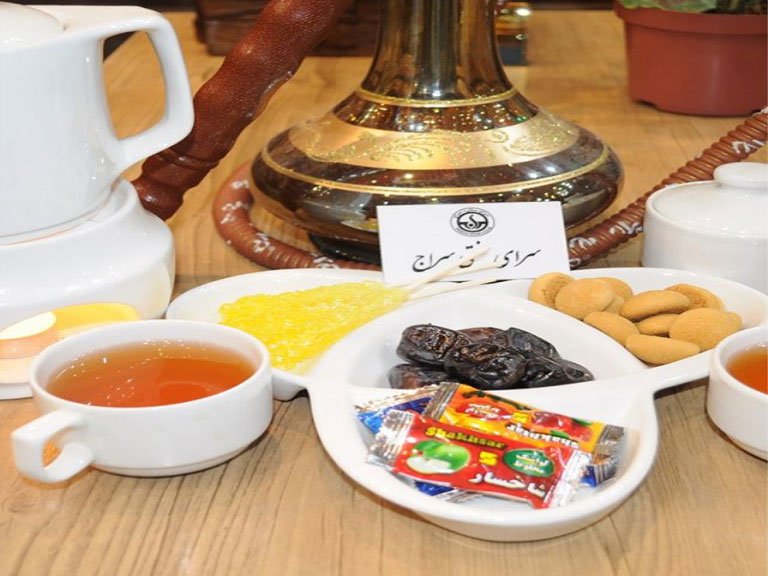  سفره خانه سراج تهران