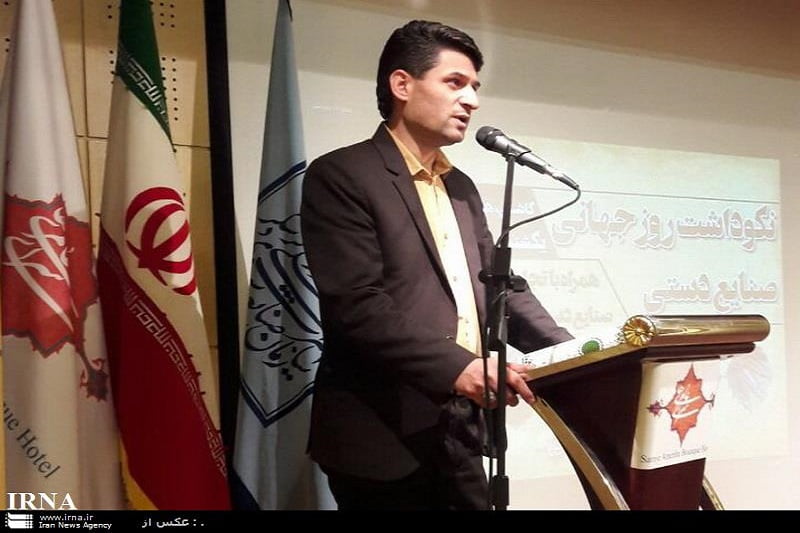یک سوم رشته های صنایع دستی جهان در استان اصفهان است اصفهان یک سوم رشته های صنایع دستی جهان در استان اصفهان است