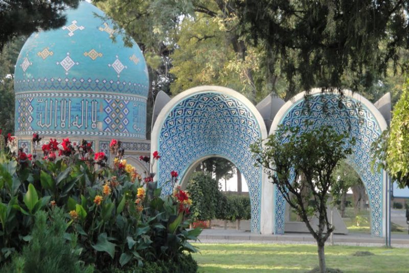 عطار جاهای دیدنی نیشابور در تابستان