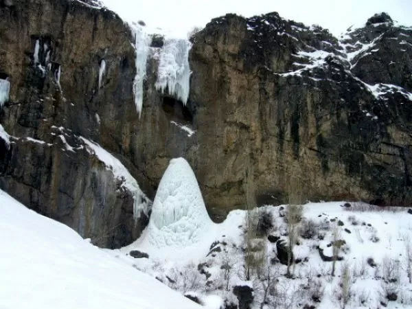 Sangan Waterfall , Tehran