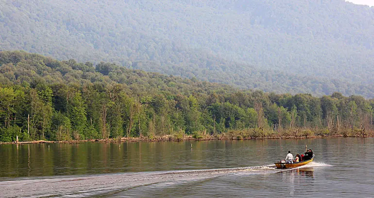 Alandan Lake , Sari