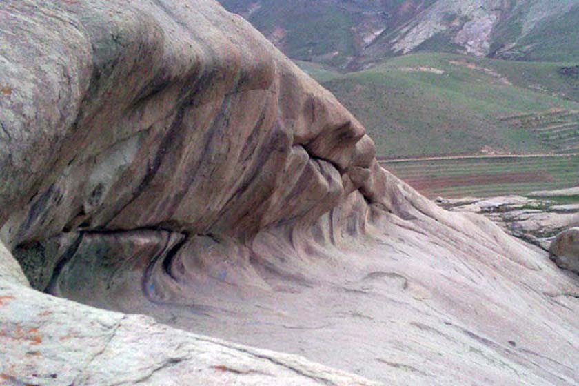 ایوان سنگی نیاق ایوان سنگی نیاق ایوان سنگی نیاق