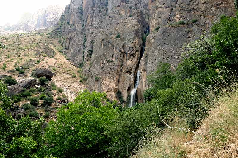 آبشار شاهاندشت
