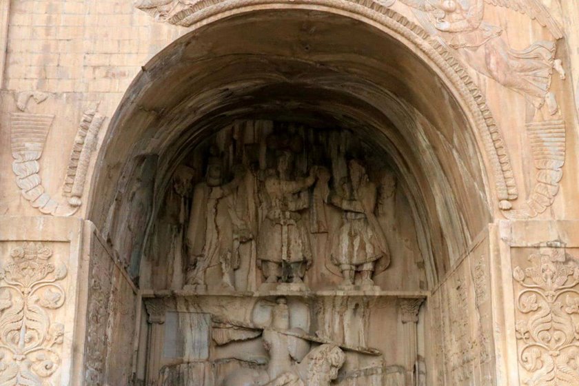 طاق بستان