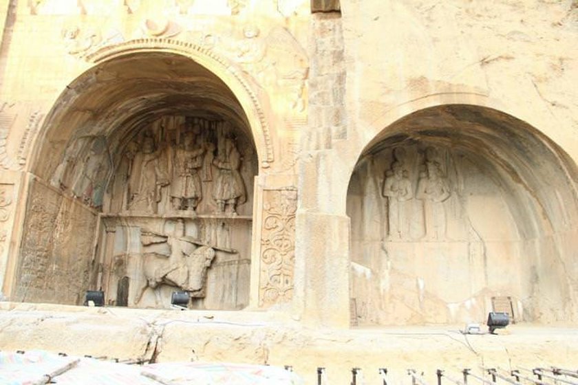 طاق بستان