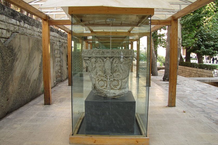 طاق بستان