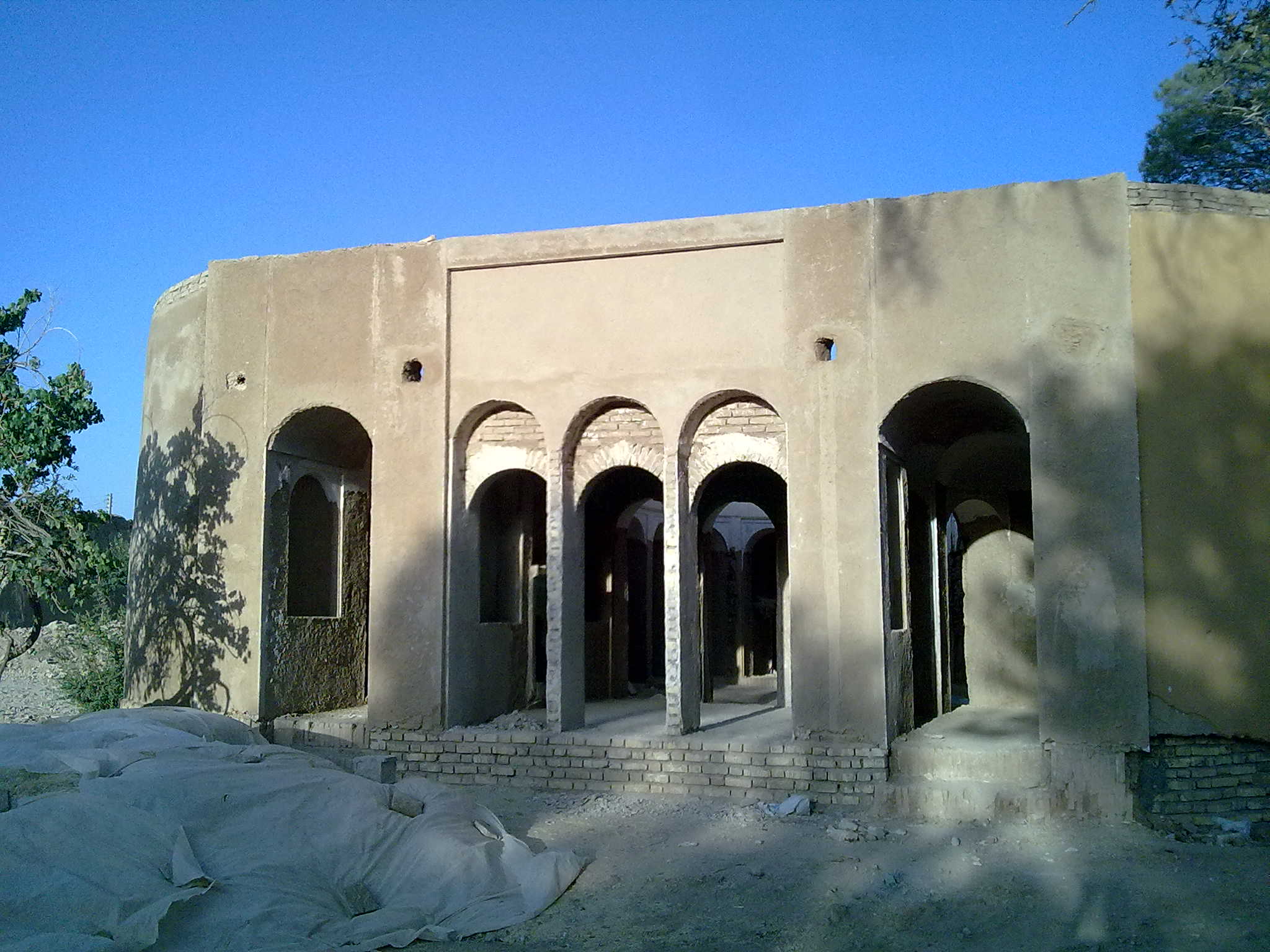 عمارت کلاه فرنگی سورمق عمارت کلاه فرنگی سورمق
