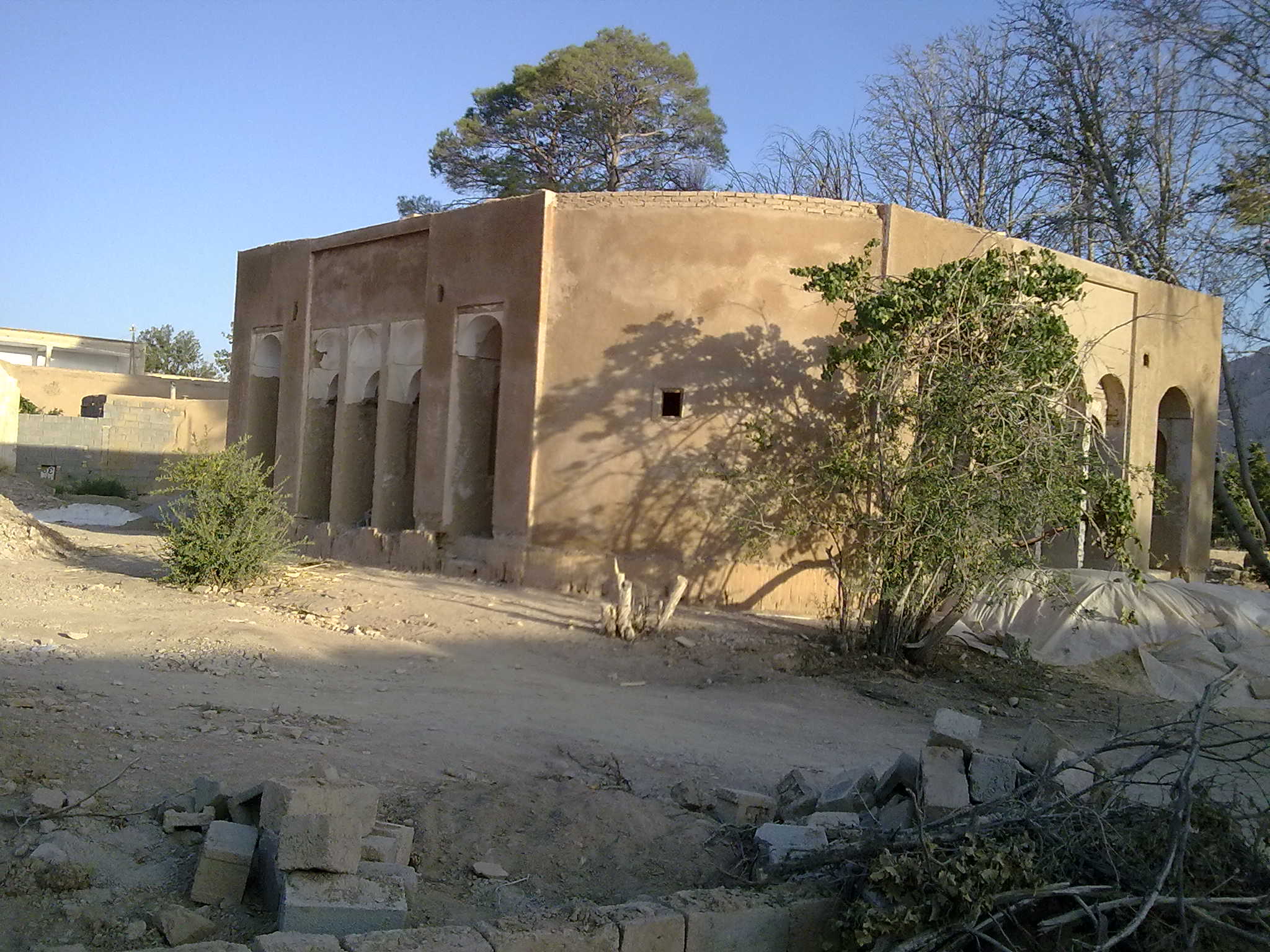 عمارت کلاه فرنگی سورمق عمارت کلاه فرنگی سورمق