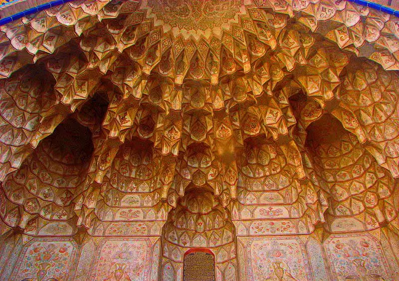 مسجد و مدرسه آقابزرگ