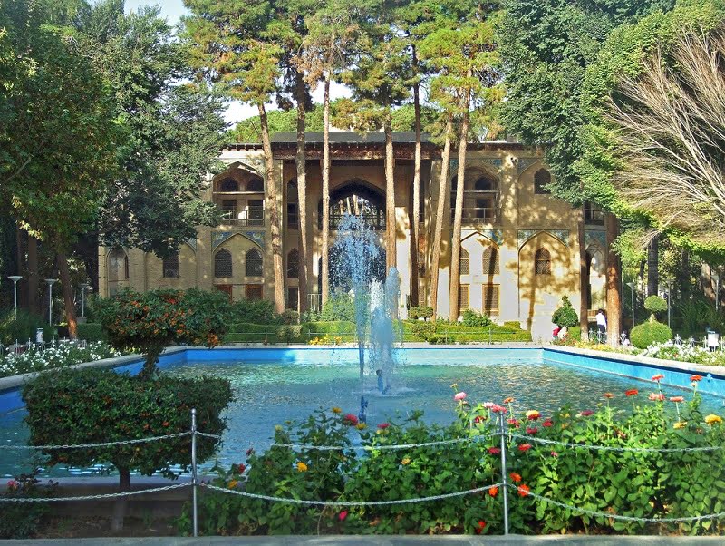 جاهای دیدنی اصفهان (100 جاذبه گردشگری اصفهان) هشت بهشت اصفهان جاهای دیدنی اصفهان (100 جاذبه گردشگری اصفهان)