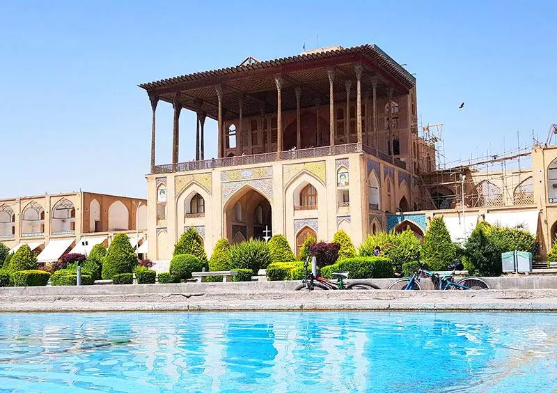 کاخ عالی قاپو