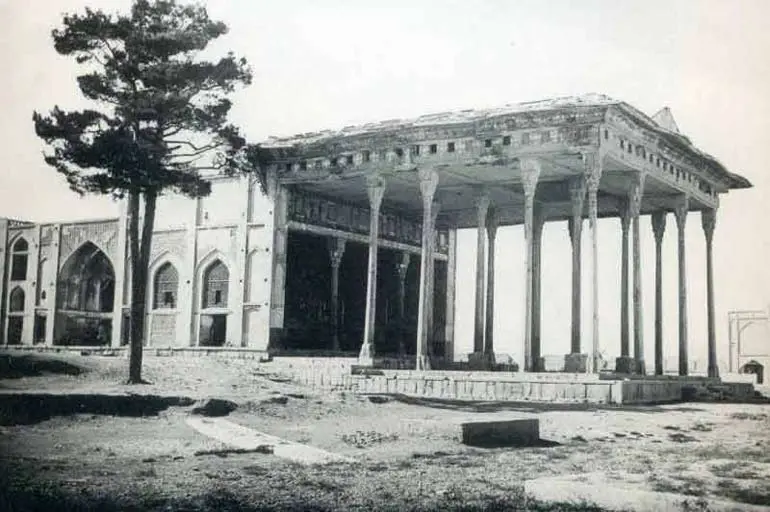 کاخ چهل ستون اصفهان