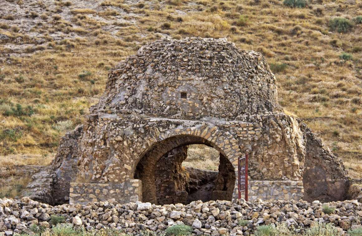 آتشکده سیاهگل ایوان