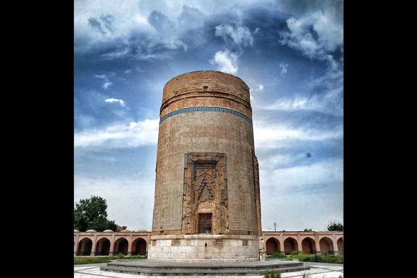آرامگاه شیخ حیدر