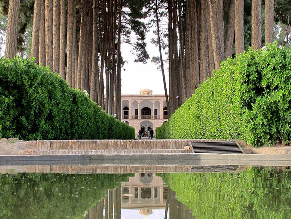 باغ اکبریه