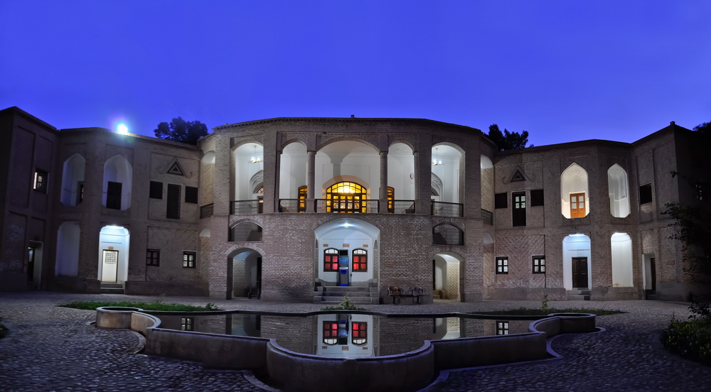 باغ اکبریه