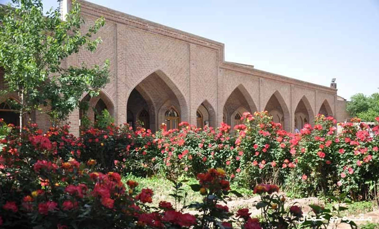 مقبره دو کمال تبریز