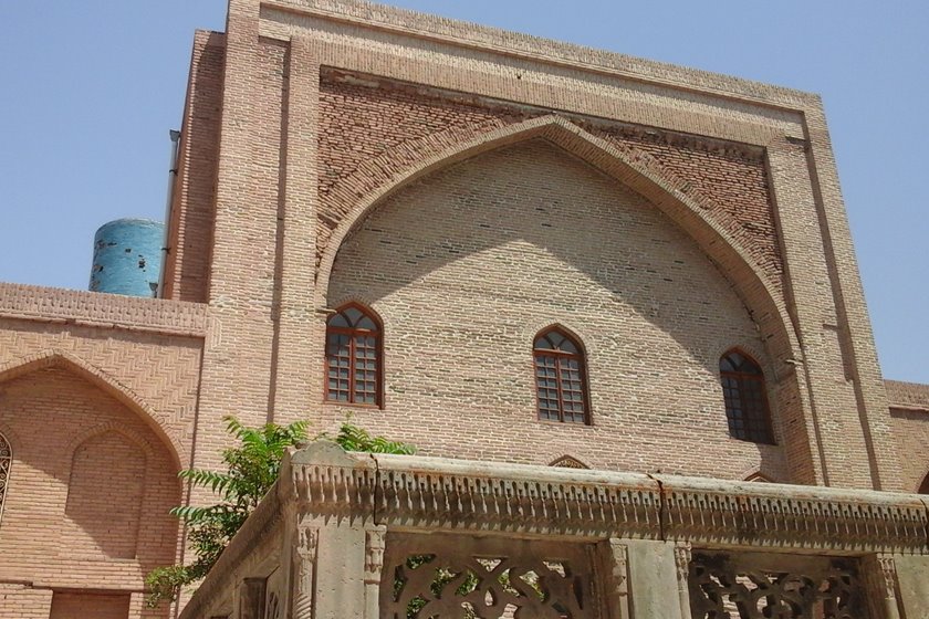 مقبره شیخ شهاب الدین اهری 