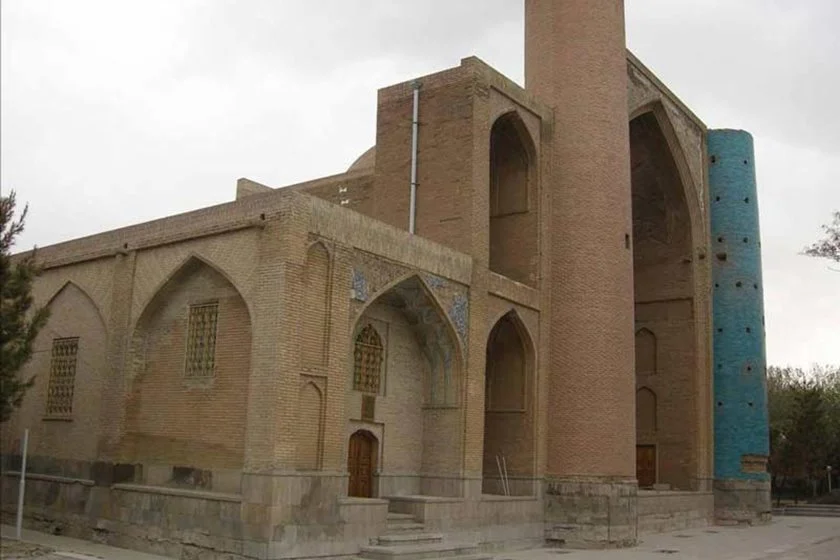 مقبره شیخ شهاب الدین اهری 