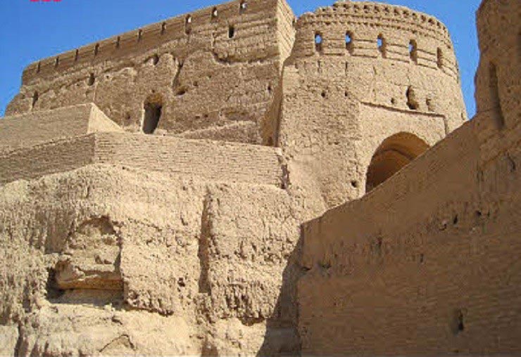 نارین قلعه میبد 