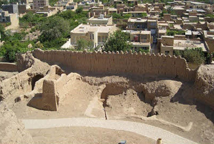 نارین قلعه میبد 