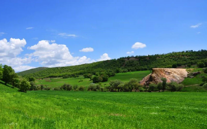 چشمه کانی گراوان