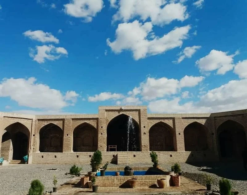 کاروانسرای پاسنگان قم 