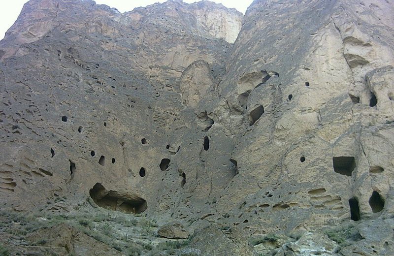 کافرکلی 4 غار سنگی کافرکلی 