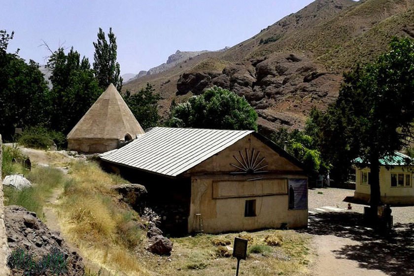 امام زاده هارون جوستان