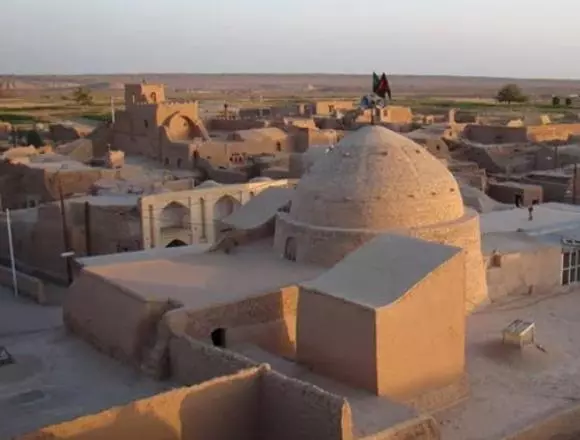 خور و بیابانک