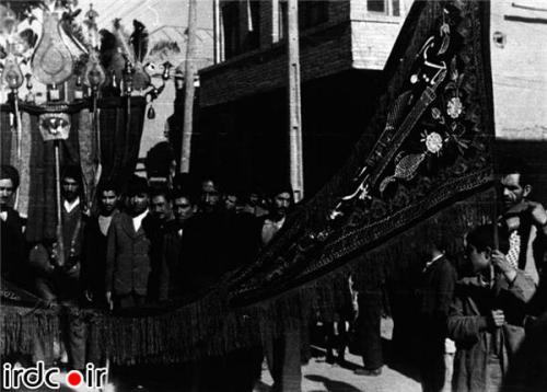 تکیه در تهران (تاریخچه و معرفی کامل) محرم 2 تکیه در تهران تکیه در تهران (تاریخچه و معرفی کامل)