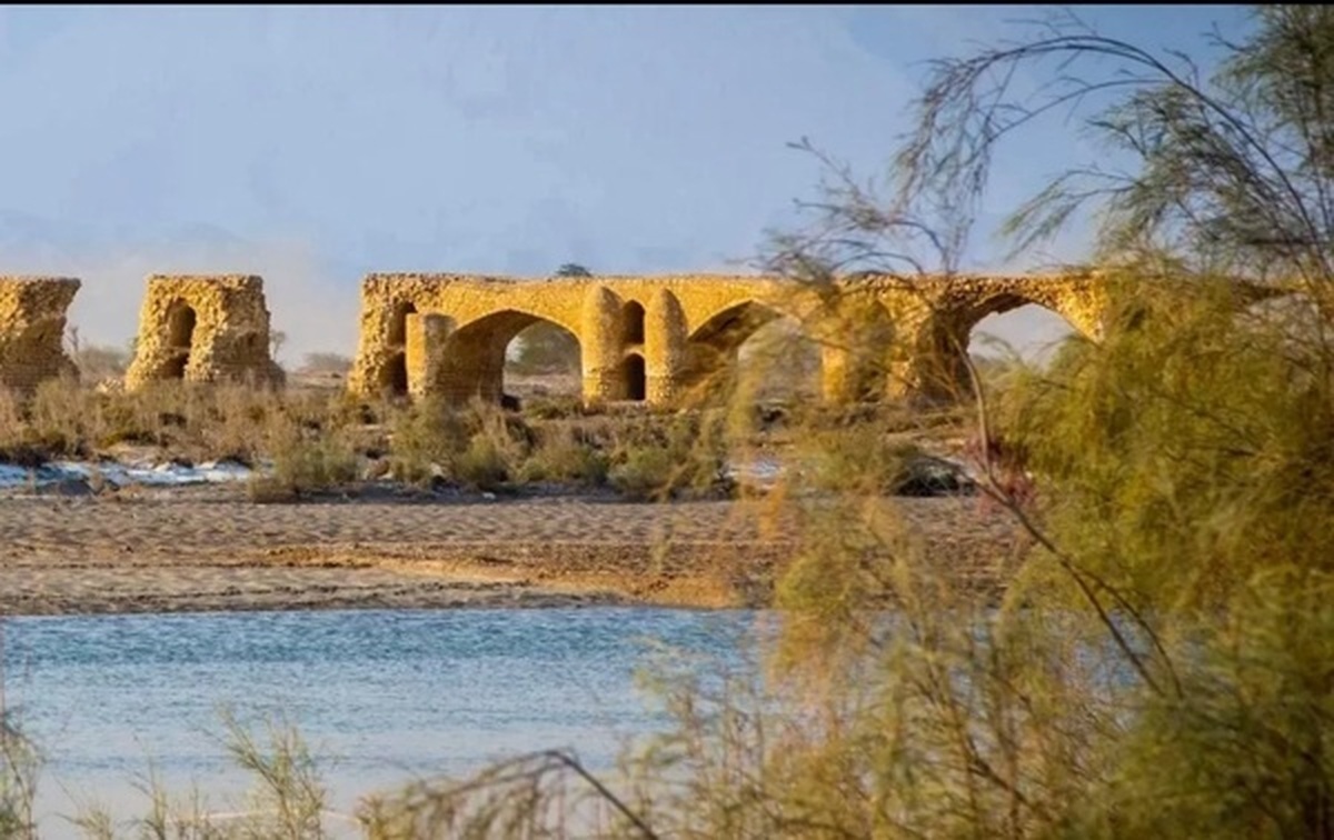 پل لاتیدان