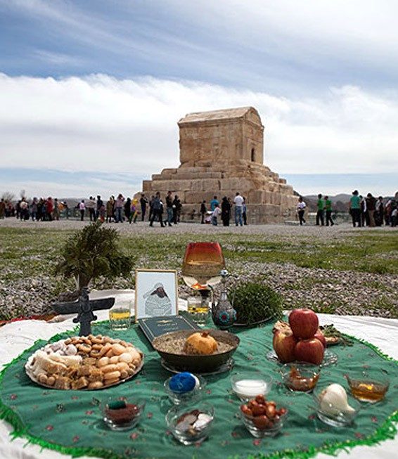 آرامگاه کوروش کبیر کوروش 2 آرامگاه کوروش کبیر