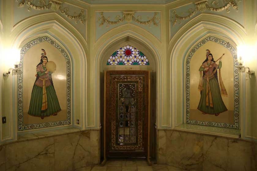 موزه آیینه و روشنایی یزد
