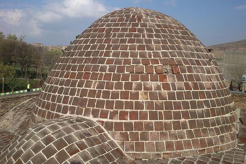 مقبره سرداران مکری بوکان