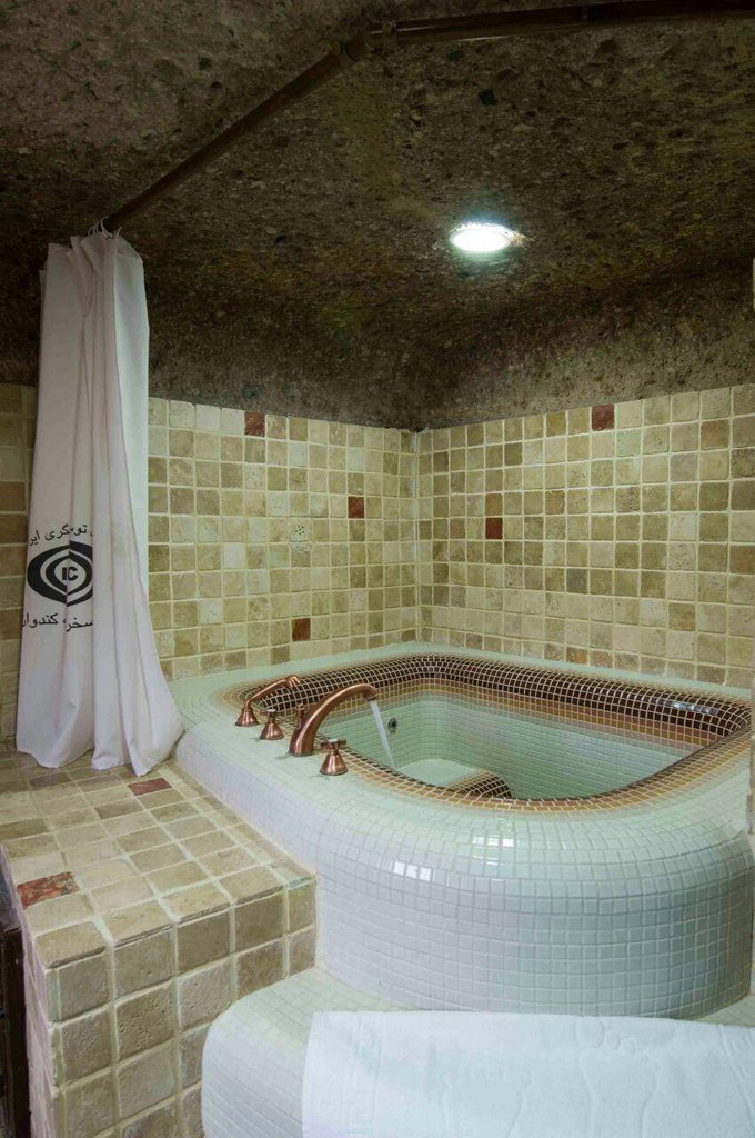 هتل لاله کندوان تبریز