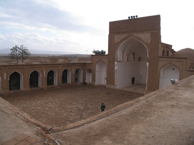 مسجد تون