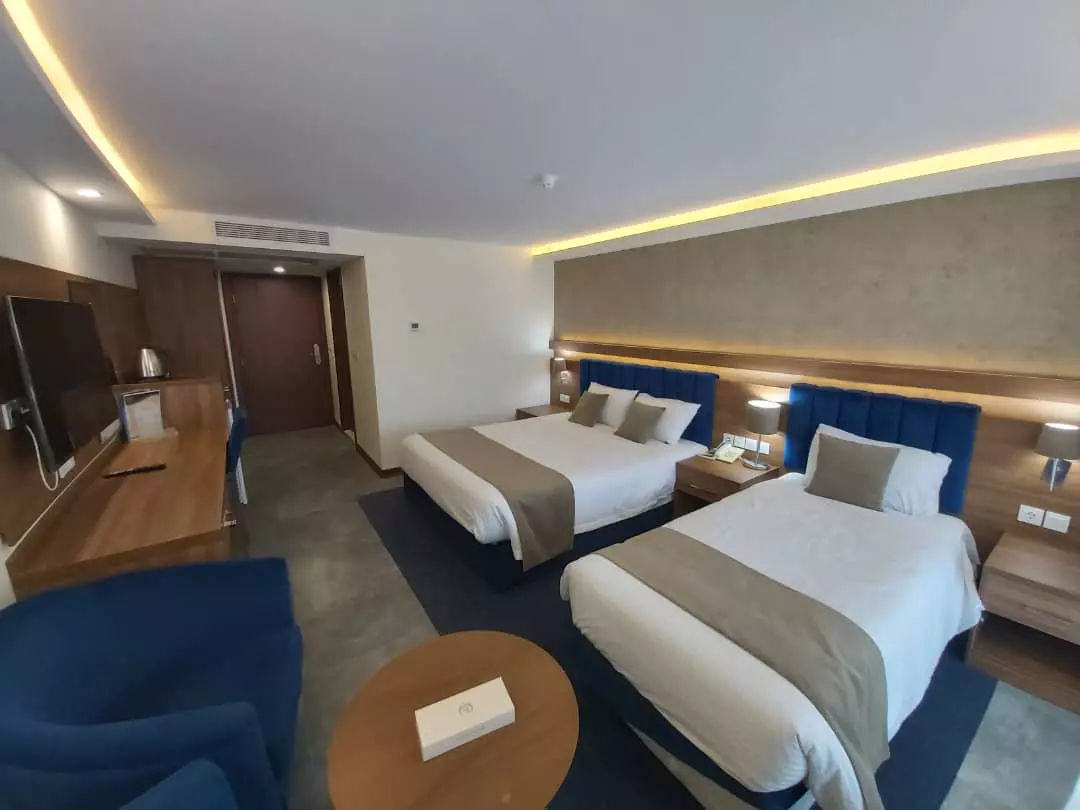 هتل سفیدکنار بندرانزلی