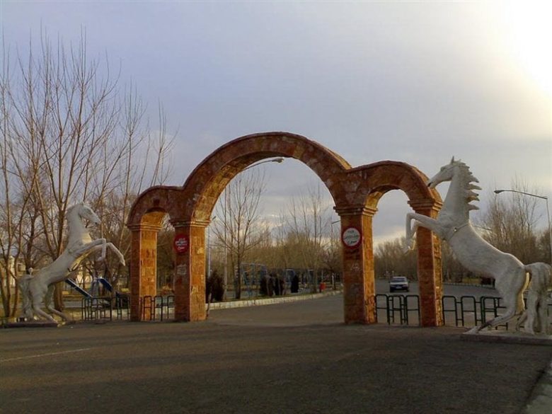 جاهای دیدنی شهر بستان آباد