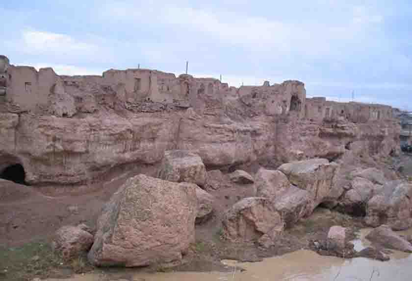 محوطه تاریخی قلعه تپه ابهر