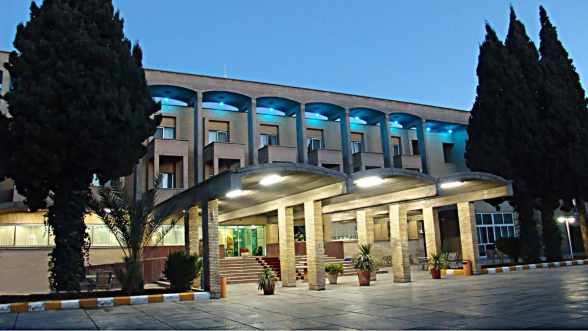 هتل جهانگردی کرمان