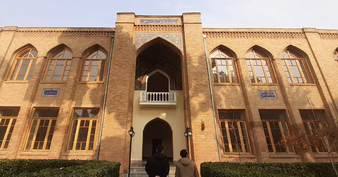 مدرسه دارالفنون