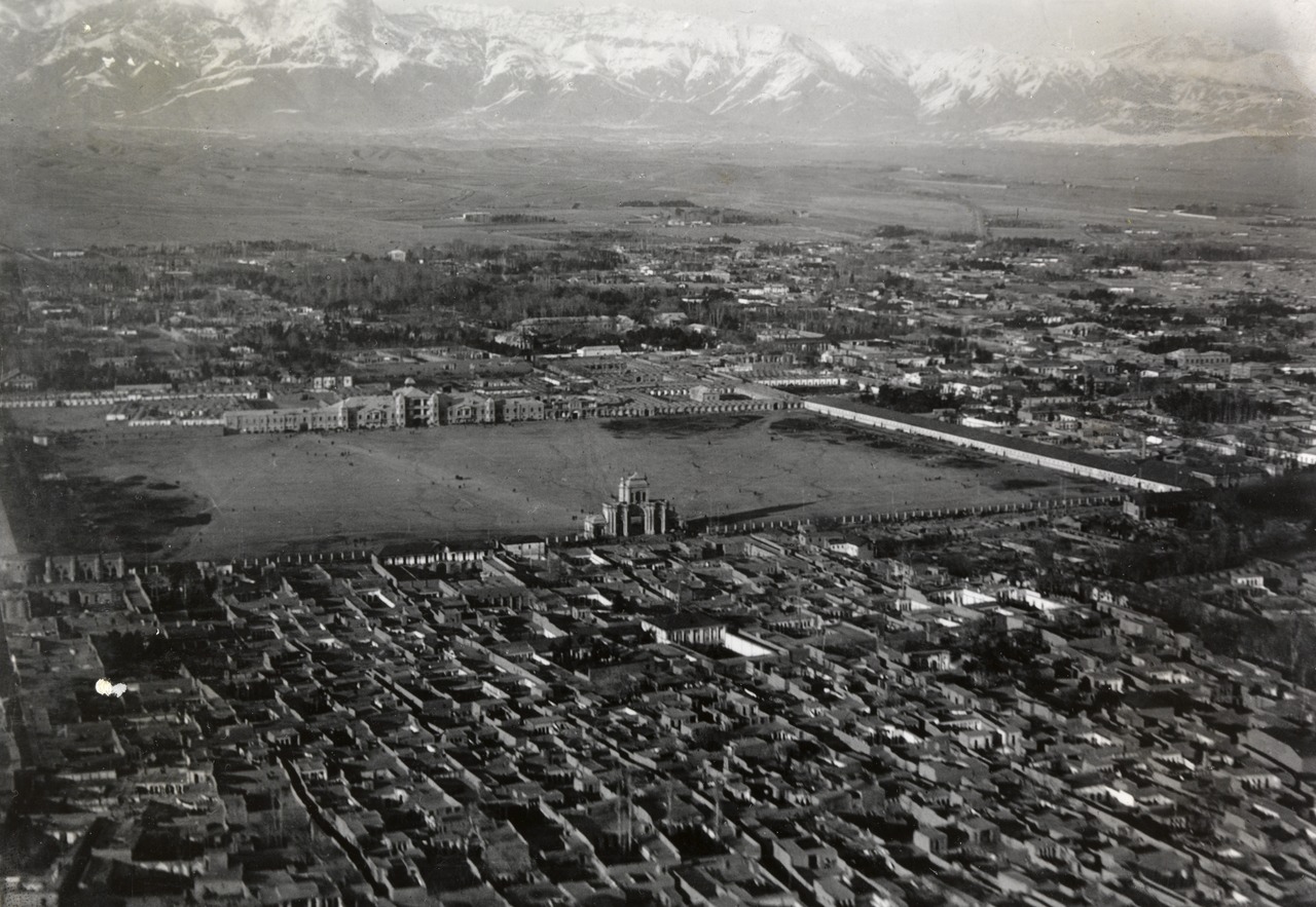 سردر باغ ملی تهران
