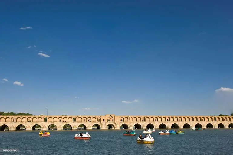 سی و سه پل سی و سه پل