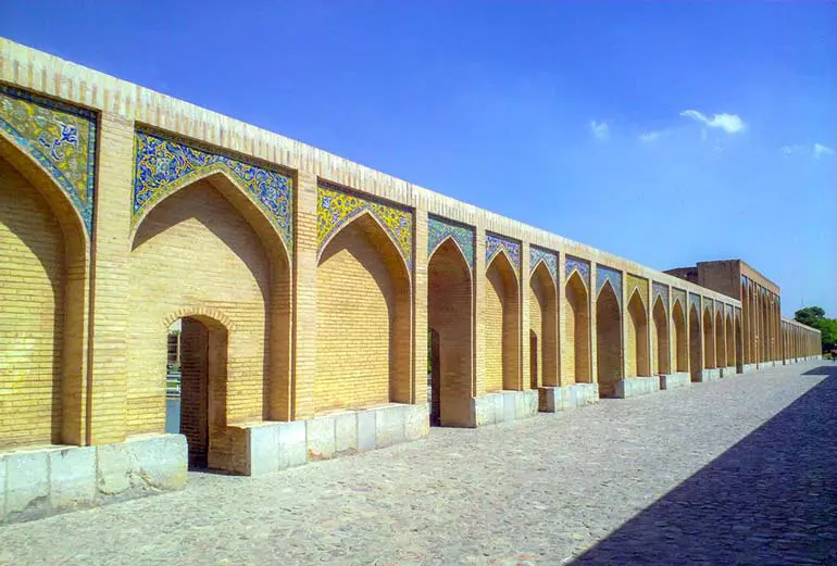 سی و سه پل سی و سه پل