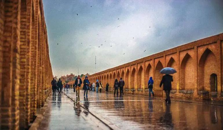 سی و سه پل سی و سه پل