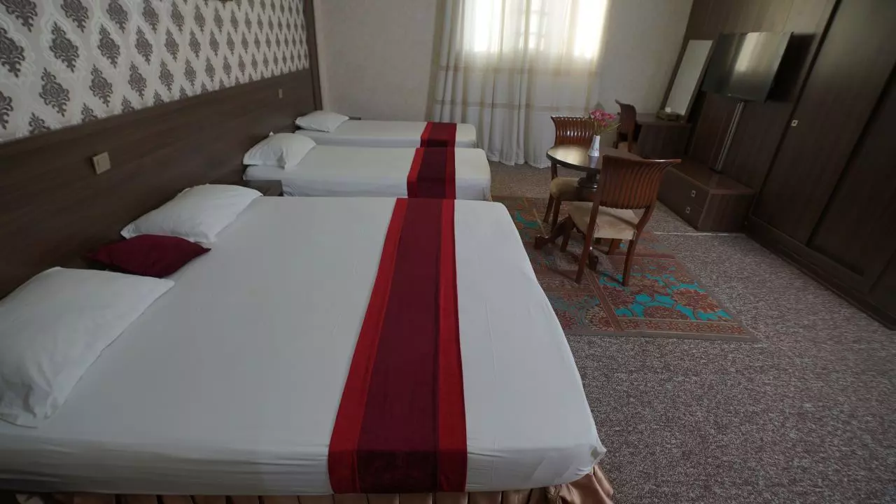 هتل استقلال قم